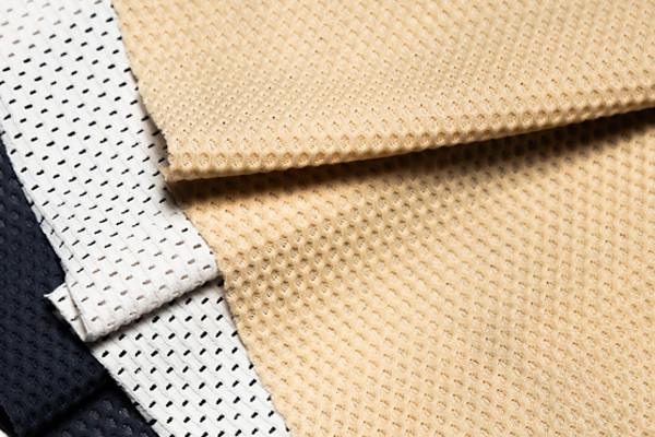Atmungsaktive Materialien und Materialien für Hautkontakt